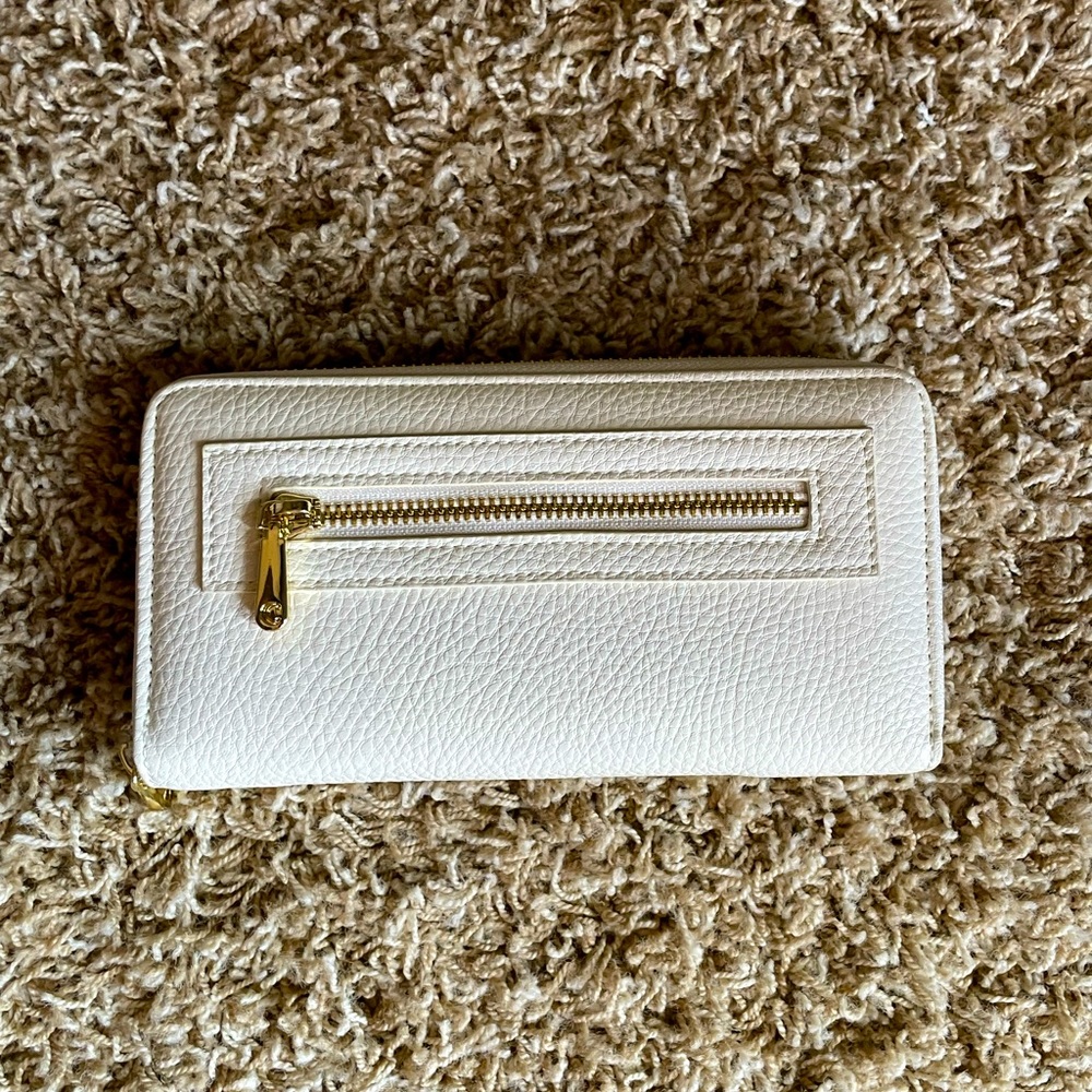 White Charming Charlie Clutch